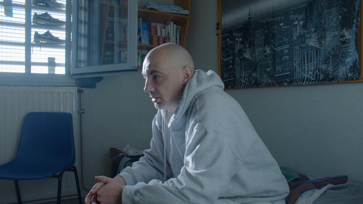 Fotograma de la película &#039;Je ne te voyais pas&#039;, que se proyecta hoy a las 19.30 horas en la Filmoteca de Navarra, con motivo del ciclo Proyectando Reinserción. La presentación y el coloquio correrá a cuenta de Raúl Manzano, jefe de la Sección de Mediación y Justicia Restaurativa del Gobierno de Navarra.