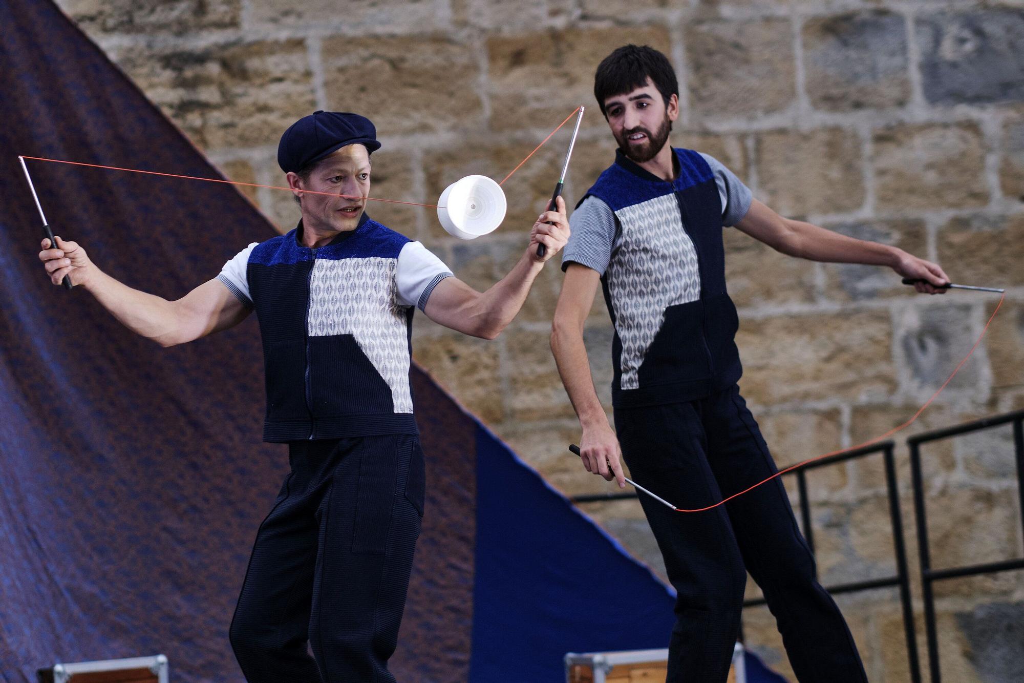 Cinco puntas con el espectaculo Ardatzak’ en la Ciudadela de Pamplona