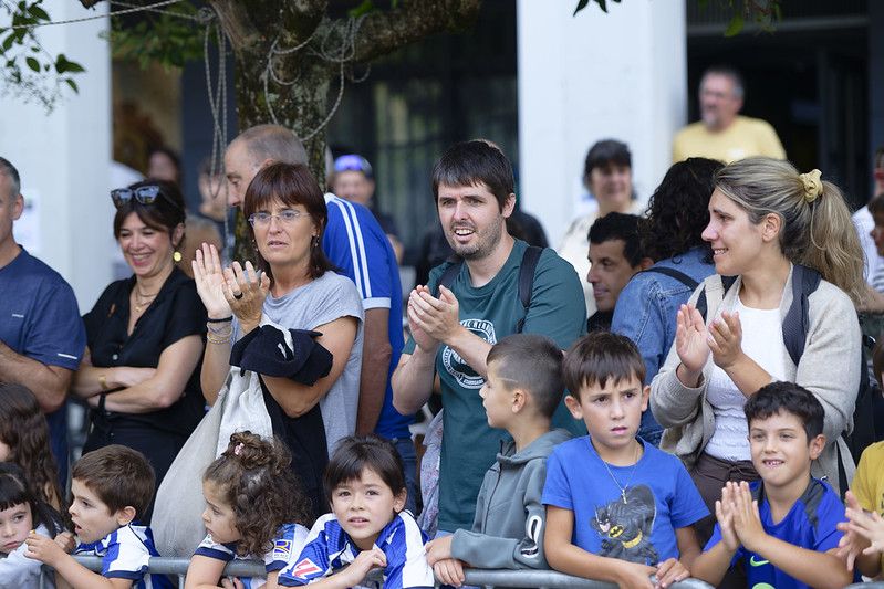 Castellers, gigantes y carrera popular en las Agorreko Santikutzak de Legazpi