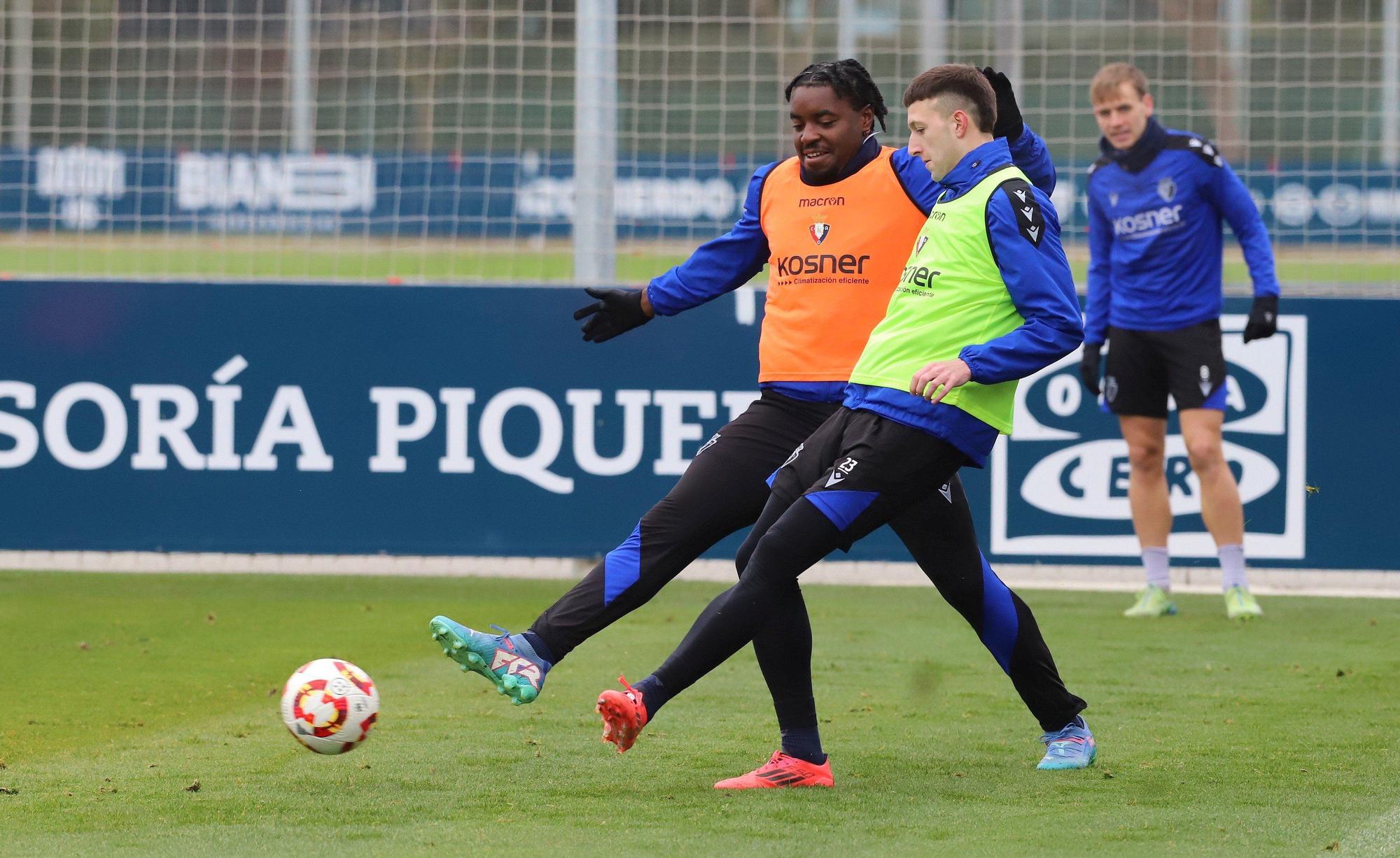 El primer entrenamiento de Osasuna de 2025