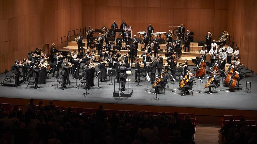 Orquesta Sinfónica de Navarra: La tierra gime, el cielo se entretiene