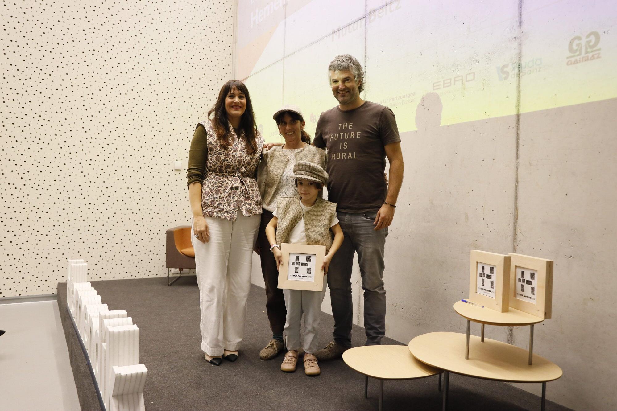 XVIII DEIA Laboral Kutxa Hemendik Sariak Enkarterri