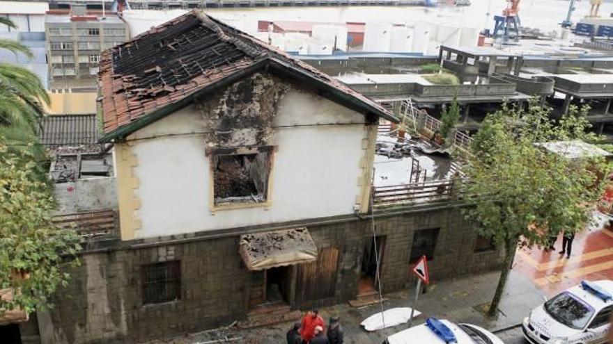 Imagen del restaurante Lucas en Santurtzi tras el incendio en el que han muerto dos personas