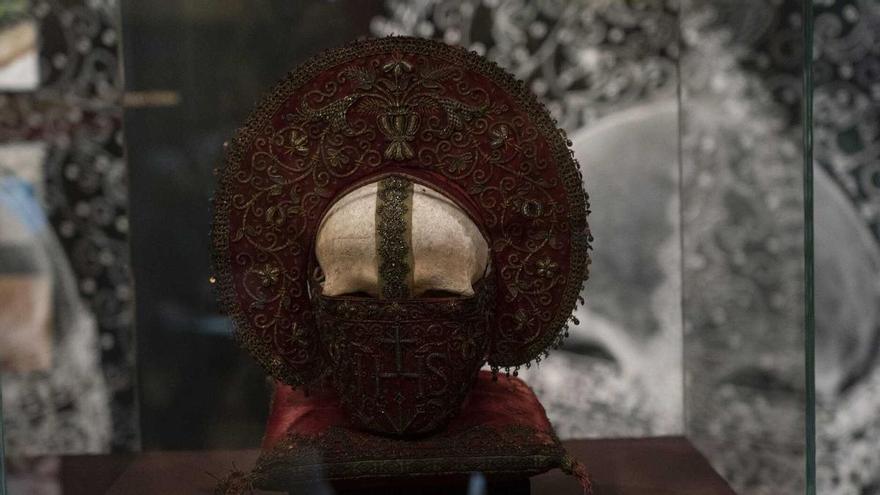 Gorka López de Munain y Miriam Beltrán publican ‘España macabra. Viaje a la cultura de la muerte’