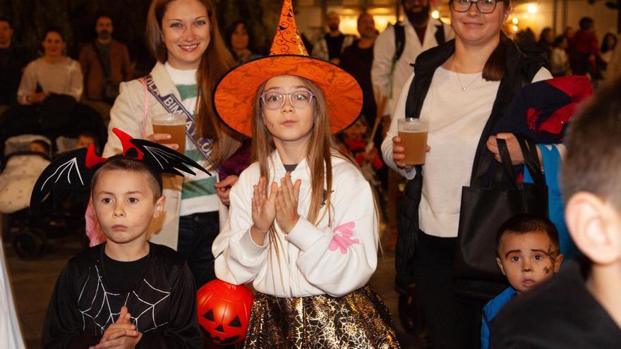 El comercio local ‘Vive Halloween’ y se apunta al truco o trato
