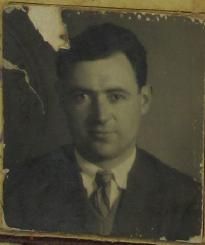 Francisco Urretavizcaya Cortajarena. Comisario del Batallón Saseta. Pena de muerte, conmutada por la de cadena perpetua