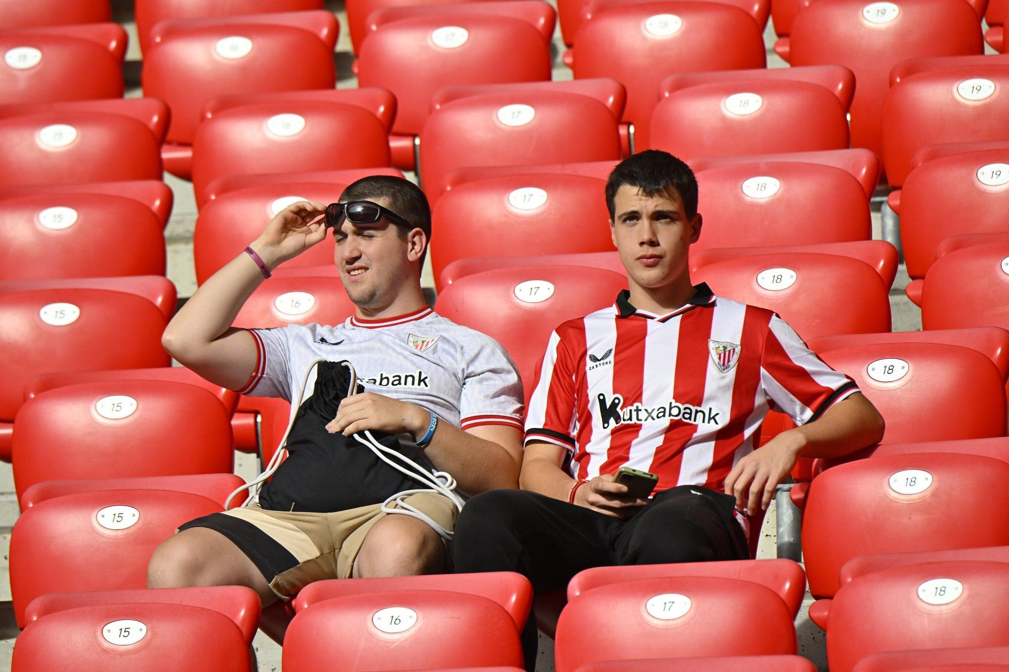 En imágenes: ¿Has estado en San Mamés viendo el Athletic-Alavés? Búscate en nuestra galería