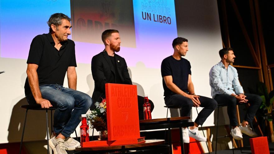En imágenes: presentación del libro sobre la gabarra