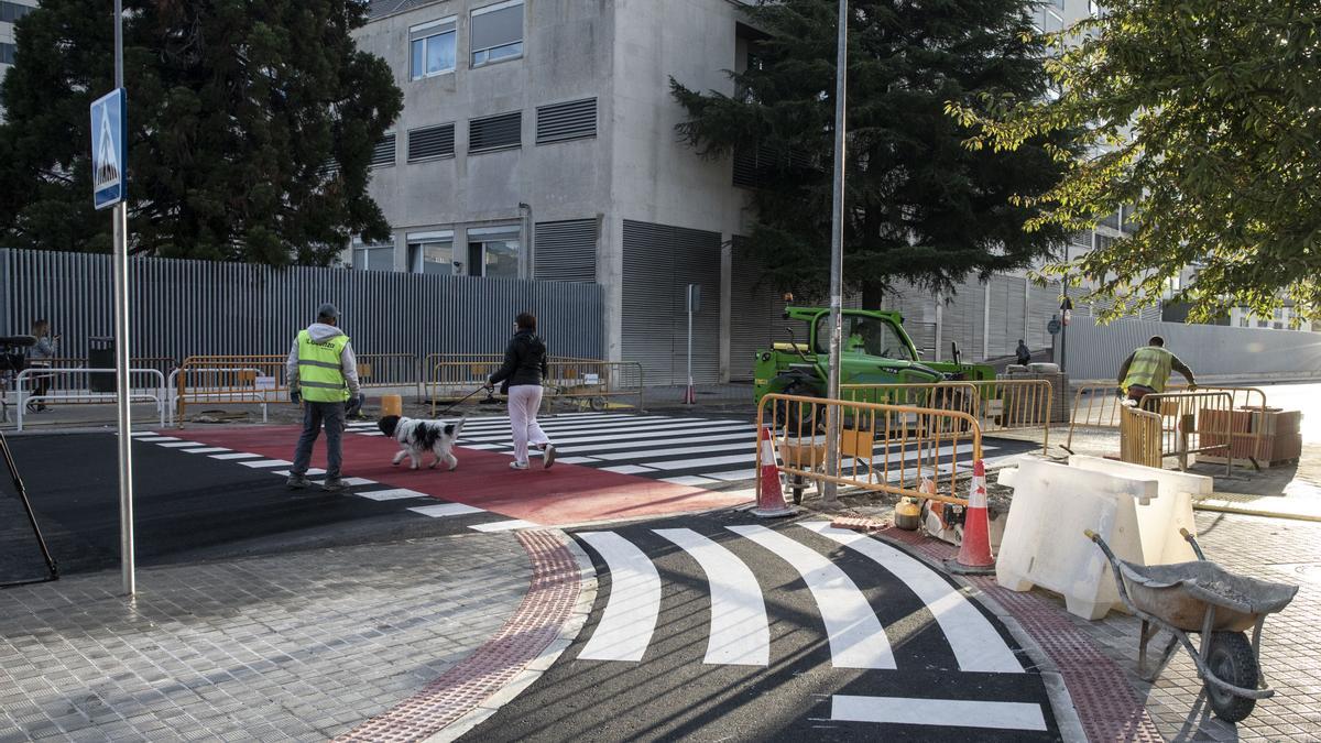 Carril bici de Irunlarrea entre la CUN y el Hospital Universitario de Navarra.