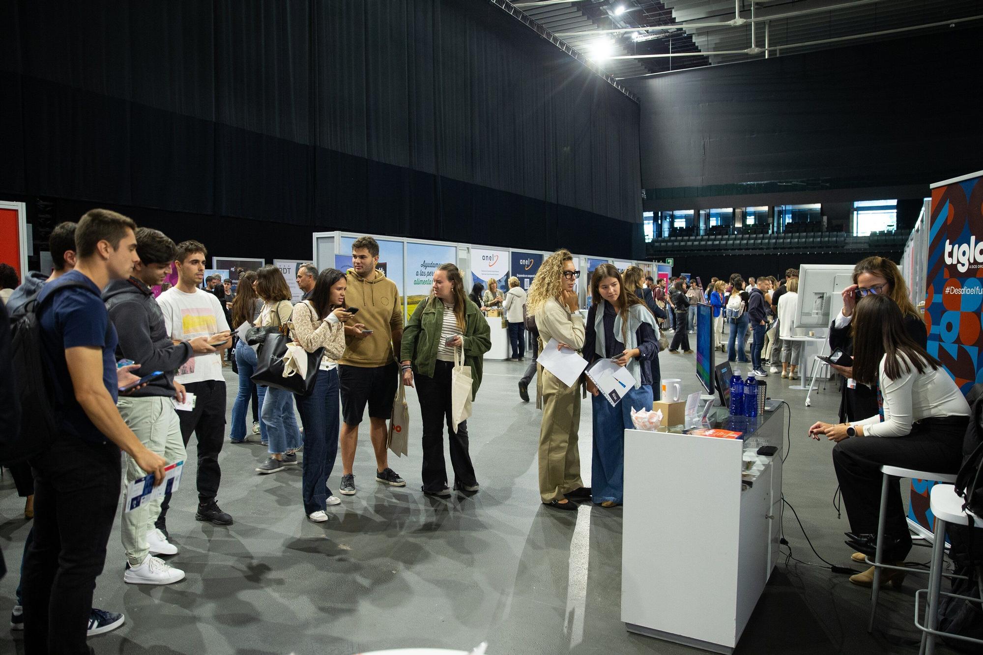 Fotos de la apertura del Encuentro de Empleo y Emprendimiento en la UPNA
