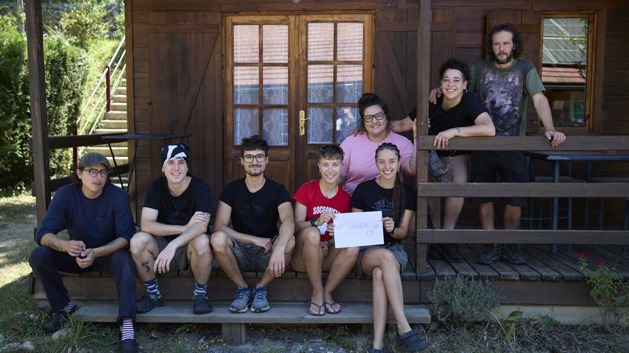 Fotos de turistas en el camping Murkuzuria en Esparza de Salazar