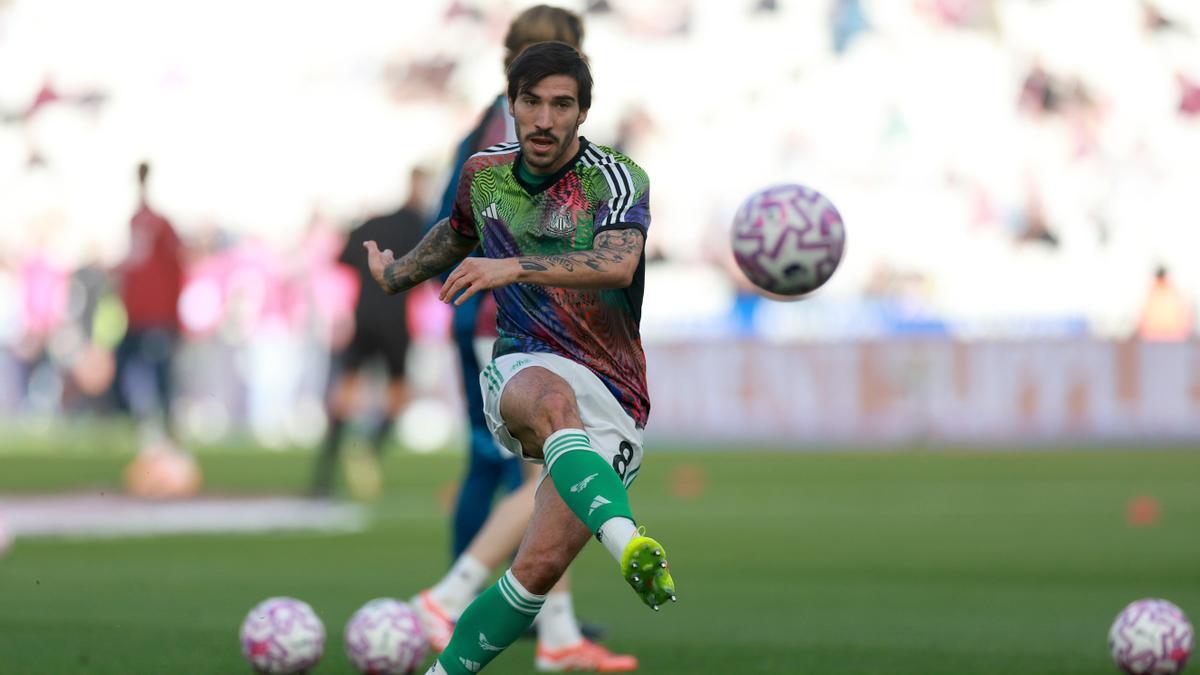 Sandro Tonali, antes del partido ante el West Ham.