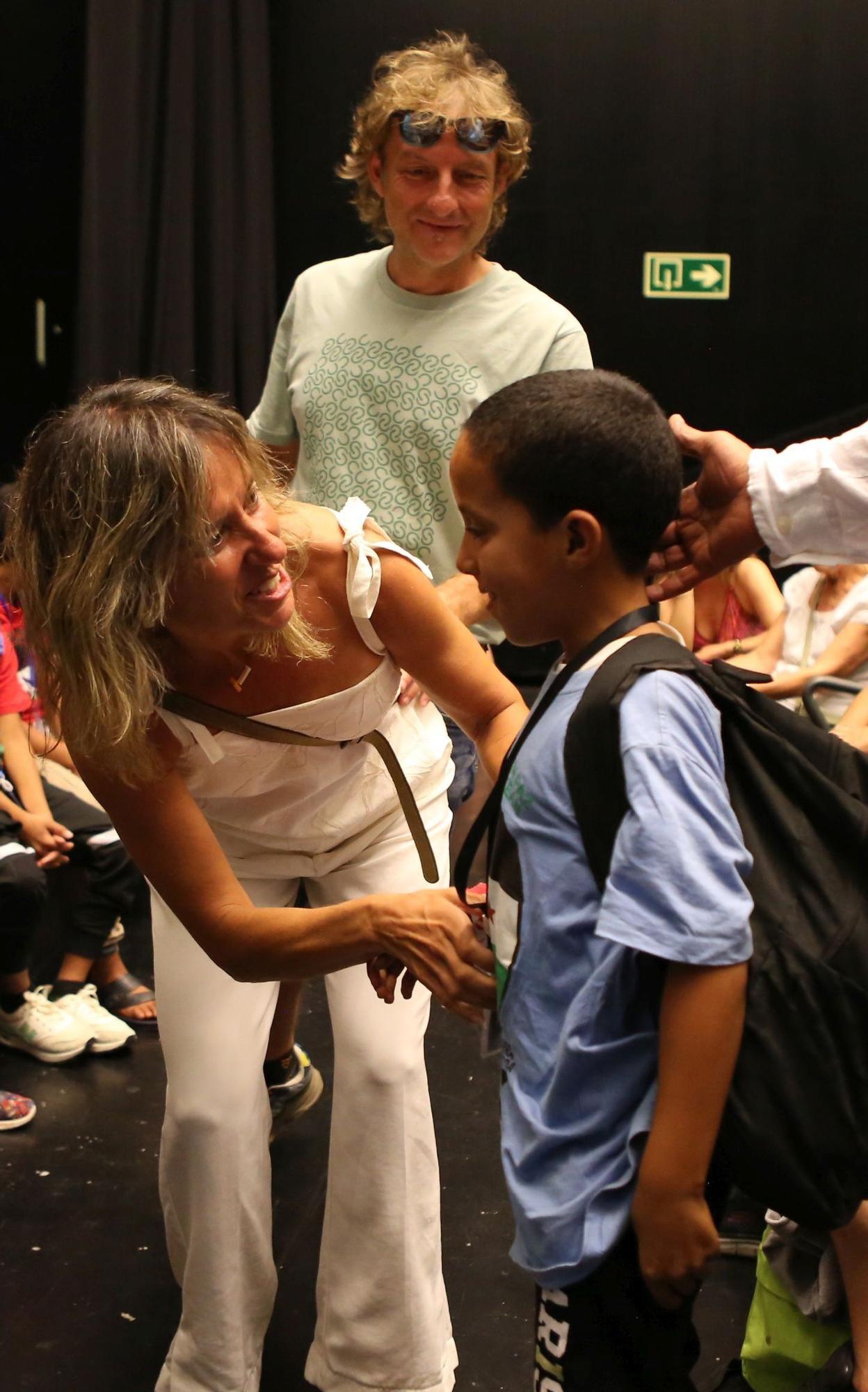 'Vacaciones en Paz': recepción a los niños saharauis que llegan a Navarra para pasar el verano