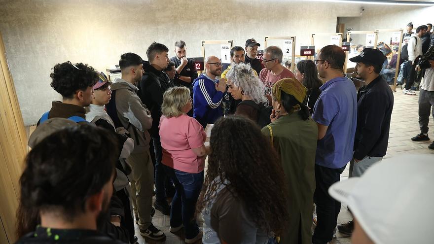 Denuncian un nuevo "bloqueo" de Pamplona al padrón social de 50 personas sin hogar