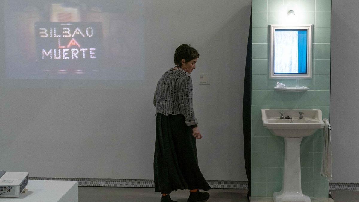 Artium presenta la exposición colectiva " edonor denok inor ez"