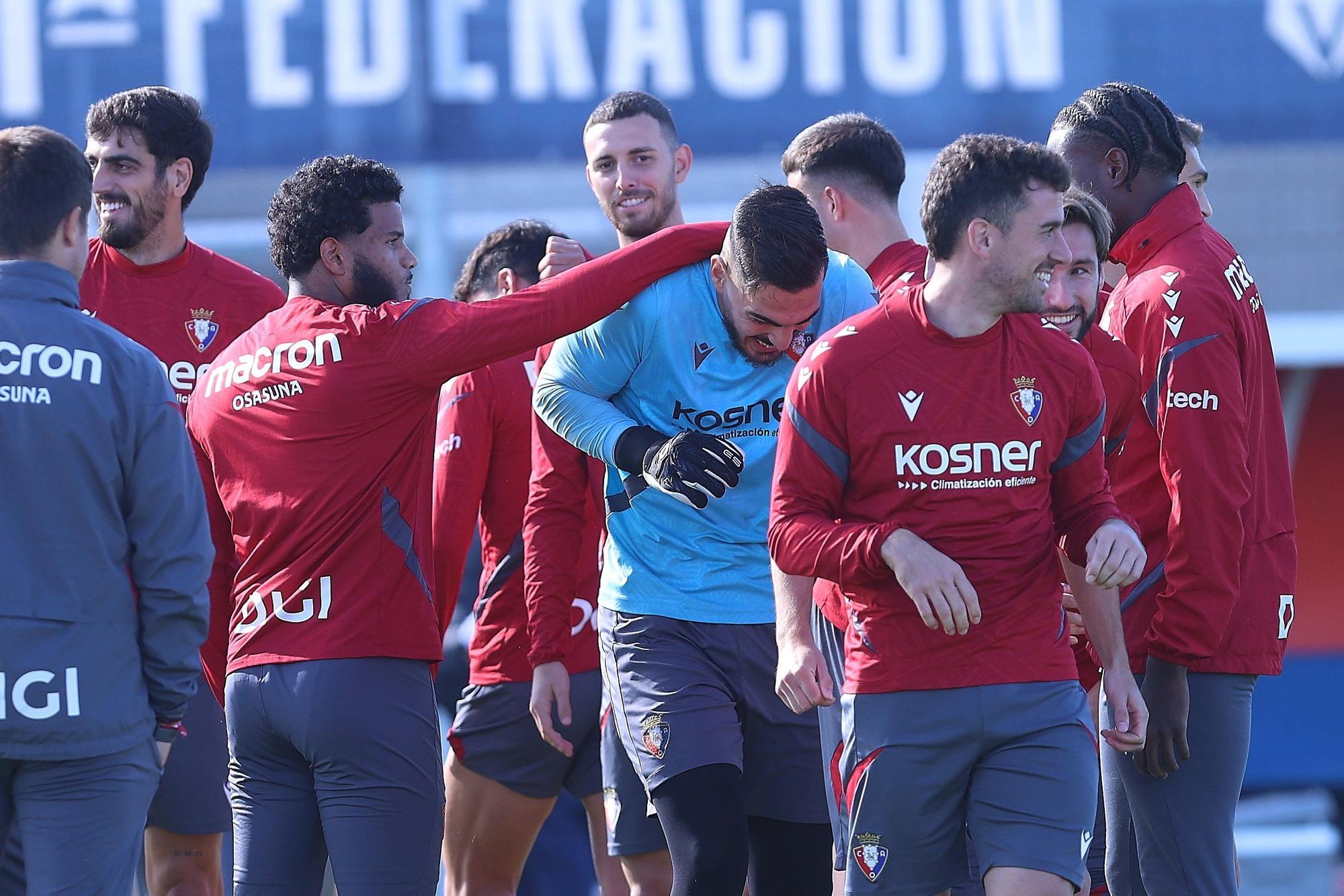Fotos del entrenamiento de Osasuna (martes 7 de octubre de 2025)