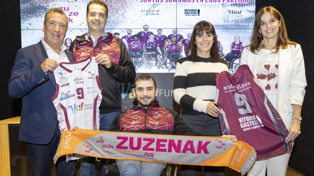 La nueva temporada del Fundación Vital Zuzenak ha sido presentada oficialmente hoy. La nueva temporada del Fundación Vital Zuzenak ha sido presentada oficialmente hoy.