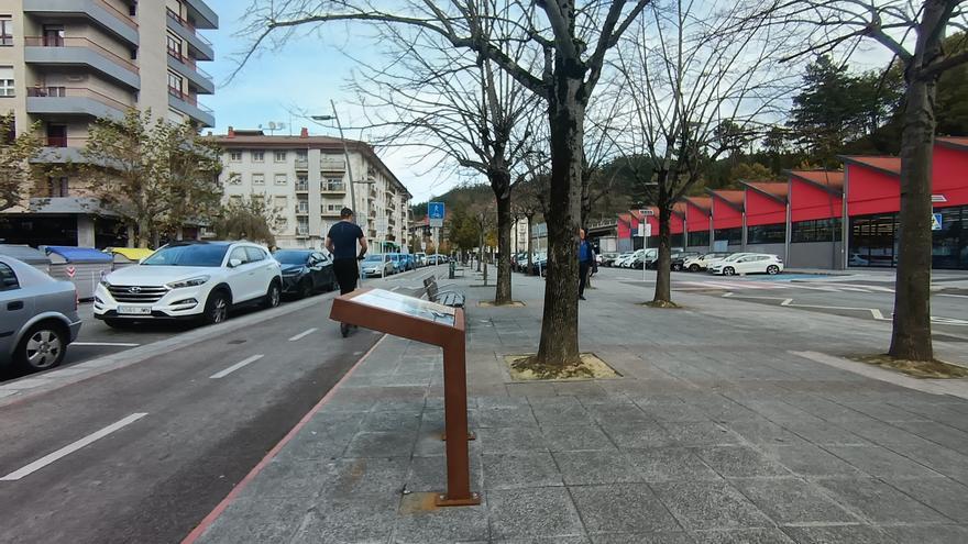 Allí donde hoy paran autobuses, un tren escribió historia