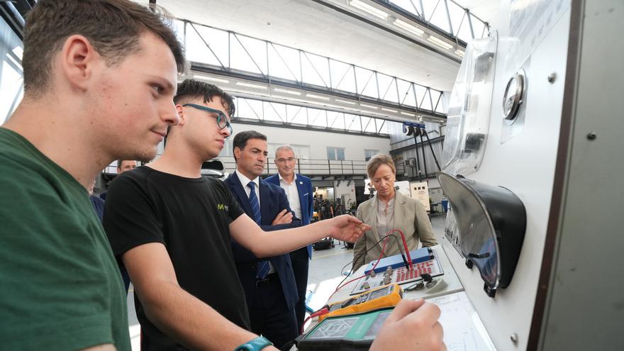 La FP dual es el mejor camino para lograr un empleo ‘premium’ en Euskadi