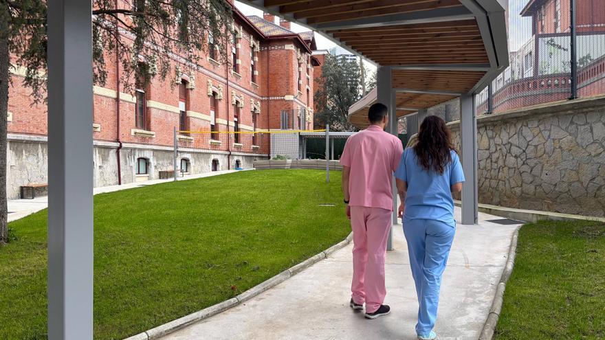 El Hospital de Basurto estrena jardín en el área de Psiquiatría