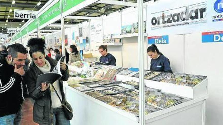 Los organizadores de la Durangoko Azoka  alertan de que nuevos recortes la harían insostenible