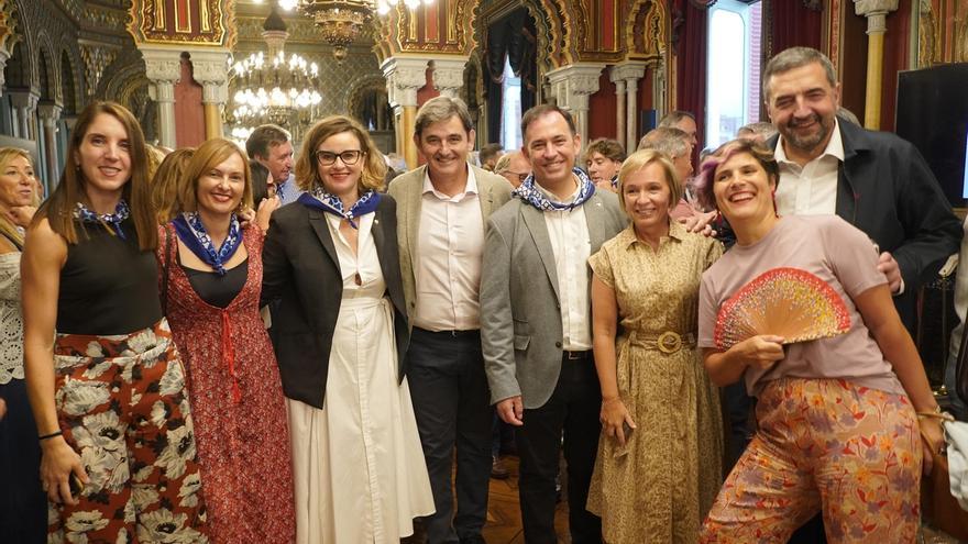 Recepción a la sociedad bilbaina en el Ayuntamiento de Bilbao