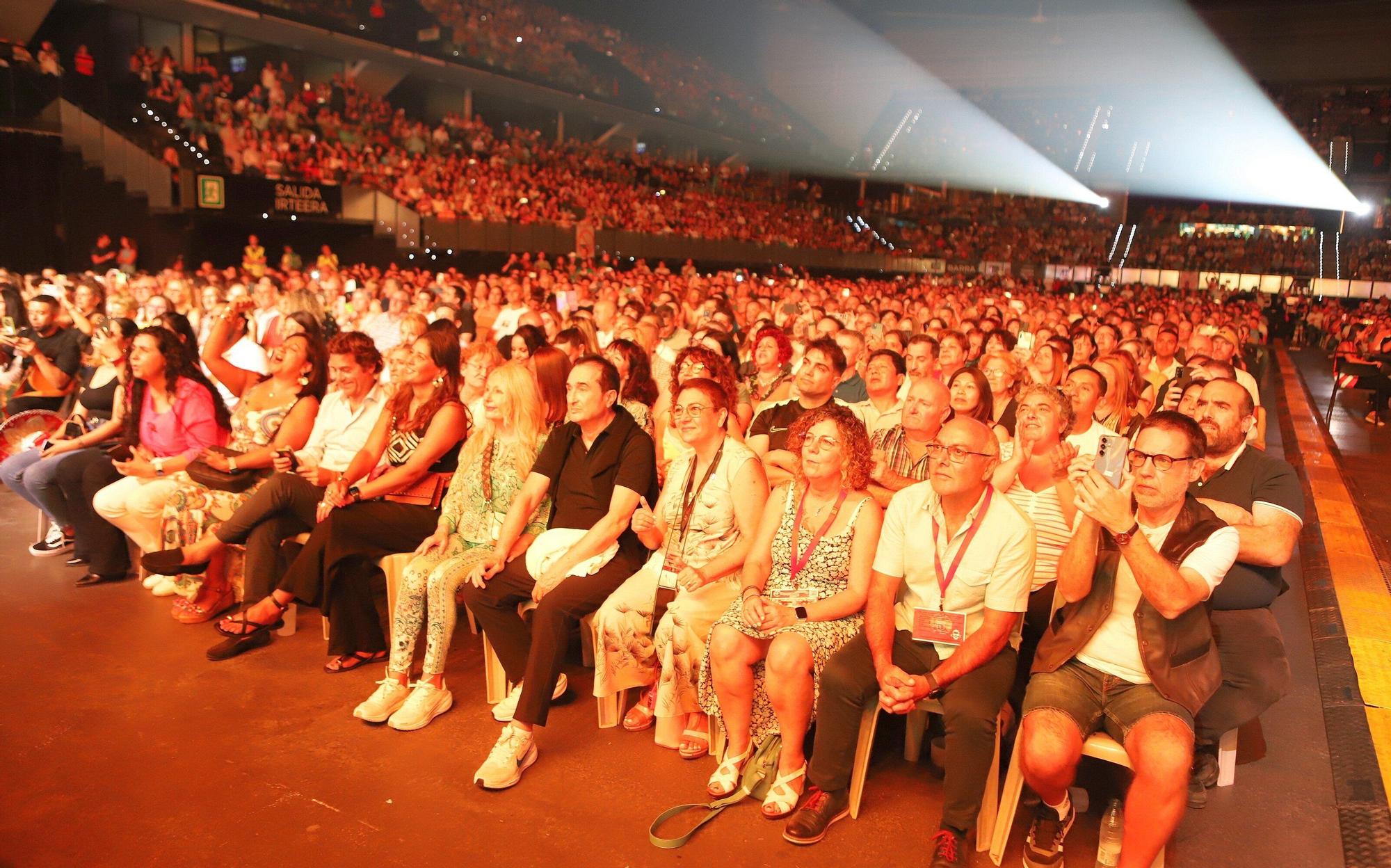 Fotos del concierto de Alejandro Fernández en el Navarra Arena