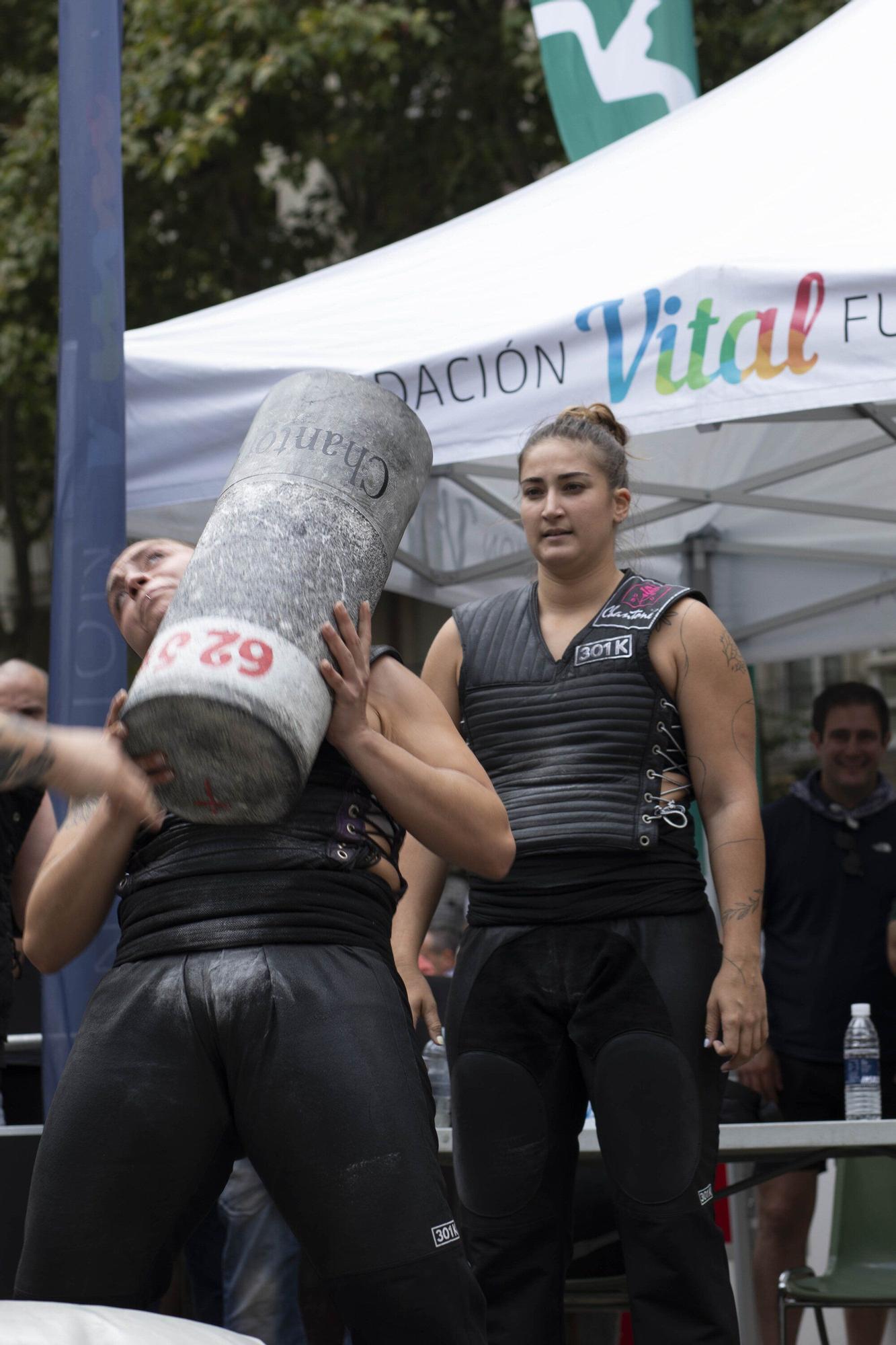 En imágenes: El torneo Virgen Blanca de Herri Kirolak se adueña de la Plaza de Los Fueros