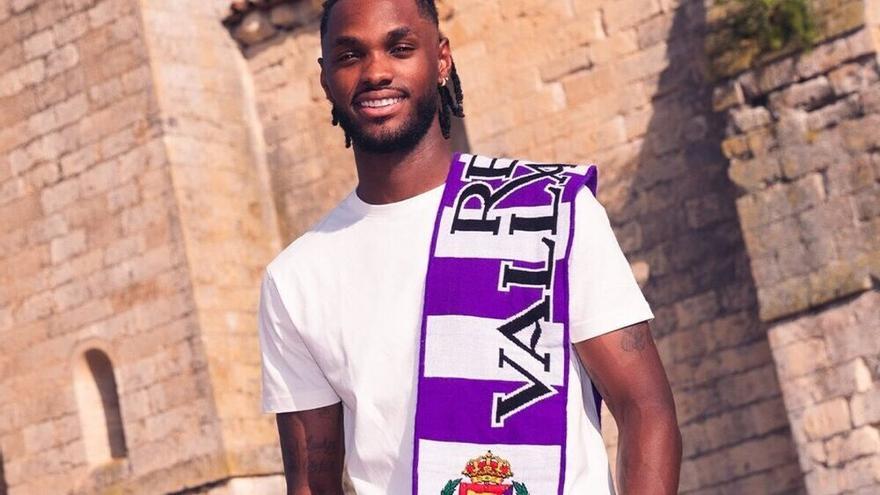 El exalbiazul Álex Balboa ficha por el Real Valladolid