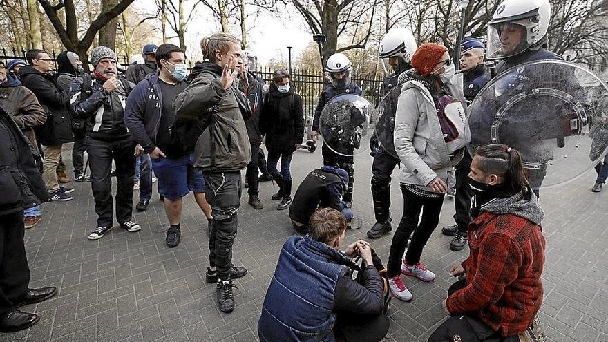 Los antivacunas fracasan en  su intento de paralizar Bruselas