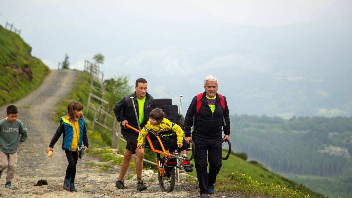 El acto de entrega de la silla de montaña adaptada será este miércoles en Galdakao El acto de entrega de la silla de montaña adaptada será este miércoles en Galdakao