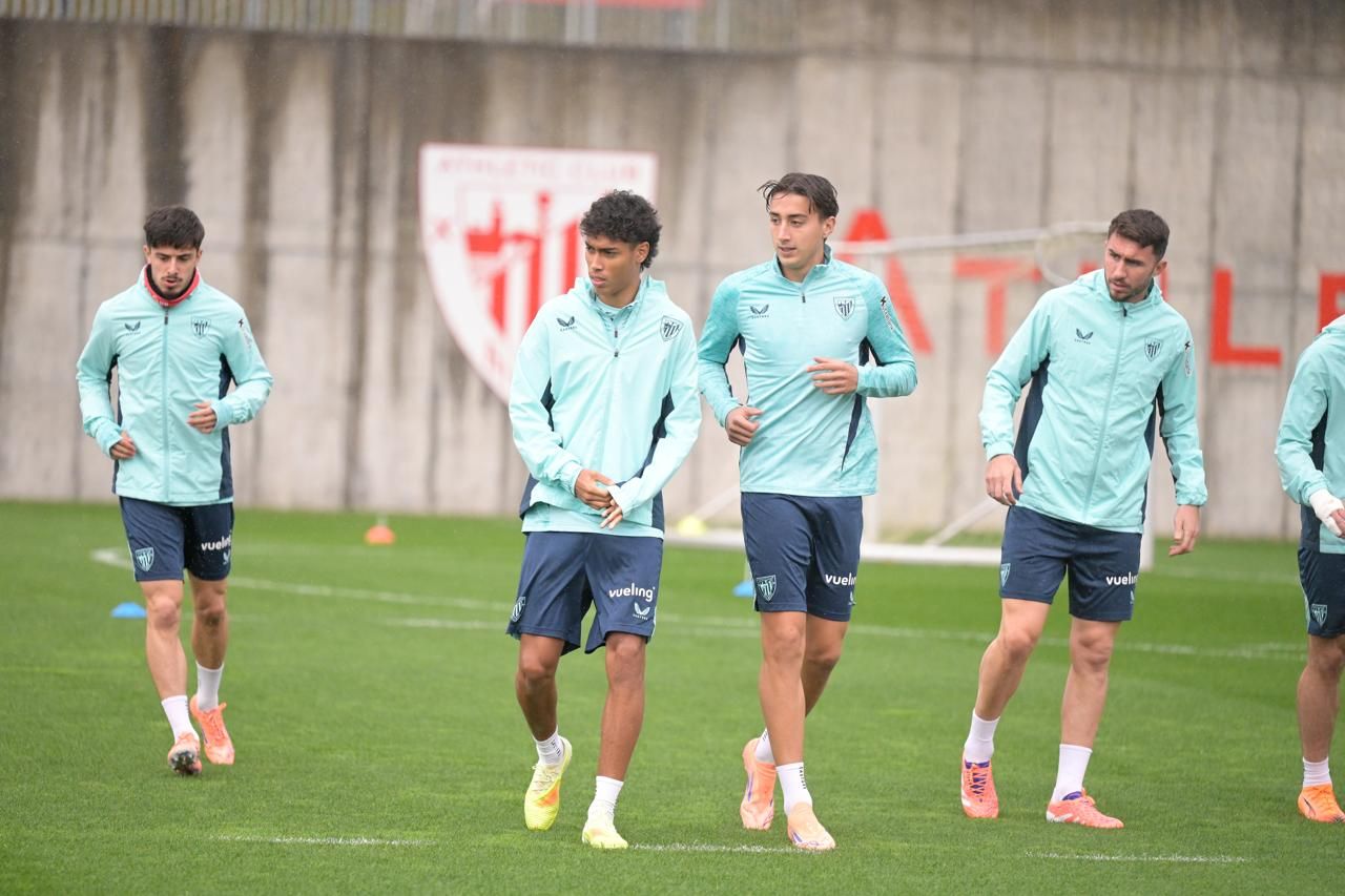 En imágenes: Valverde recupera efectivos en ataque