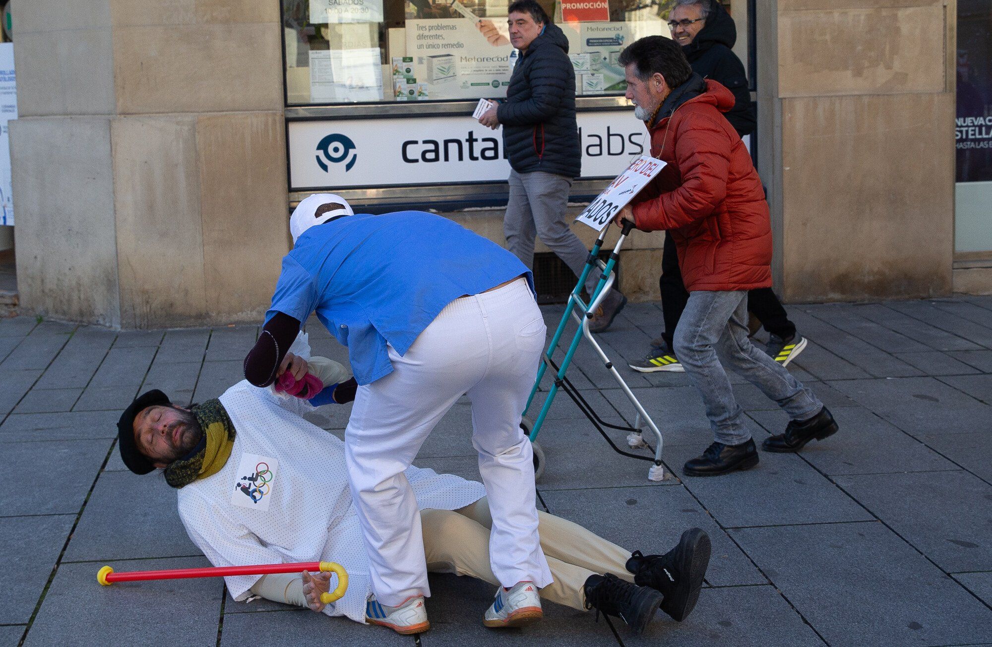 Manifestación en Pamplona contra el TAV y por un tren social