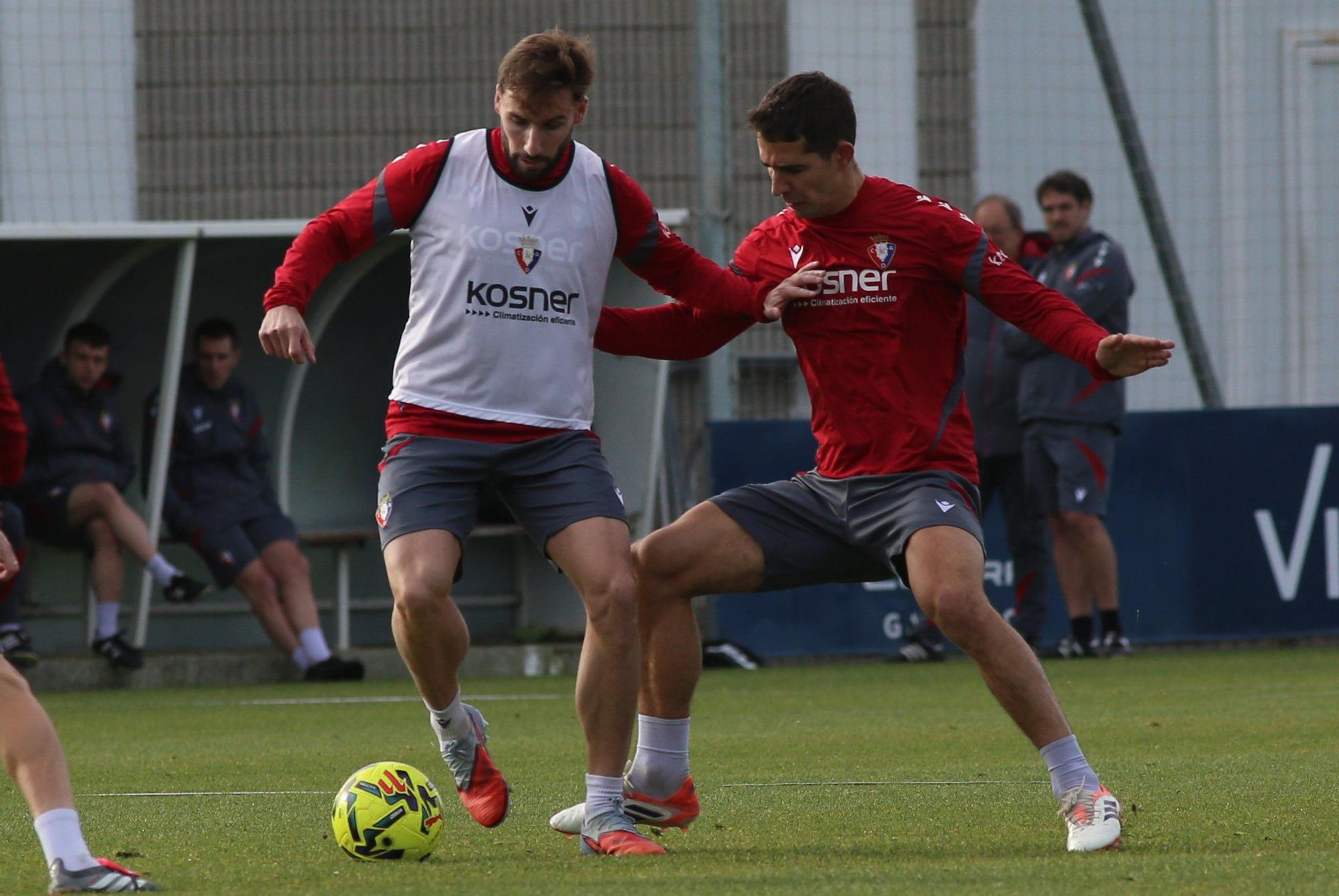 Fotos del entrenamiento en Tajonar en la víspera del Osasuna - Levante