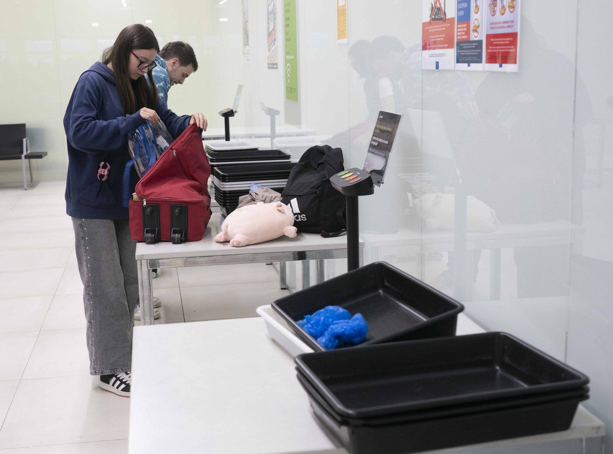 En imágenes: Foronda estrena los vuelos regulares a Barcelona y Madrid