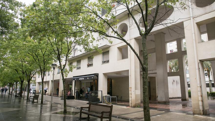 EH Bildu se interesará en el Parlamento por cómo se ha gestado la situación actual de las viviendas de Benta Berri