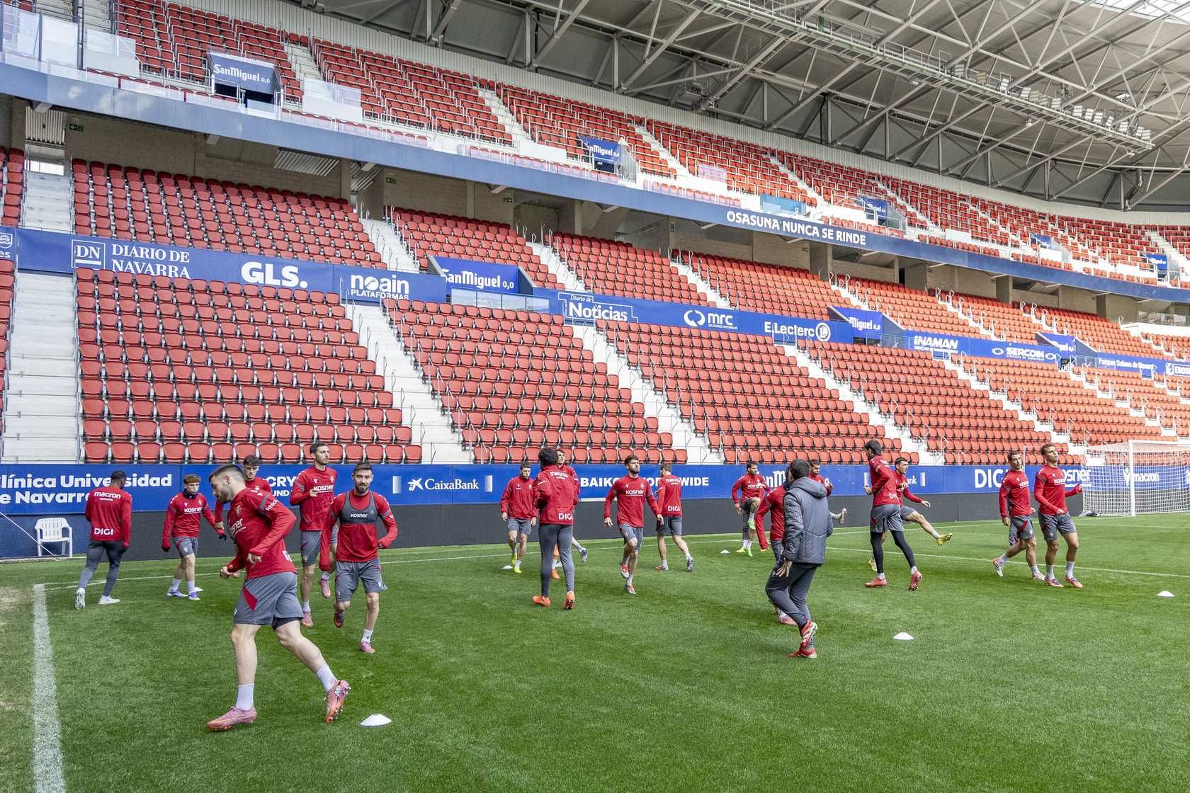Osasuna prepara en El Sadar el partido del sábado ante el Barça