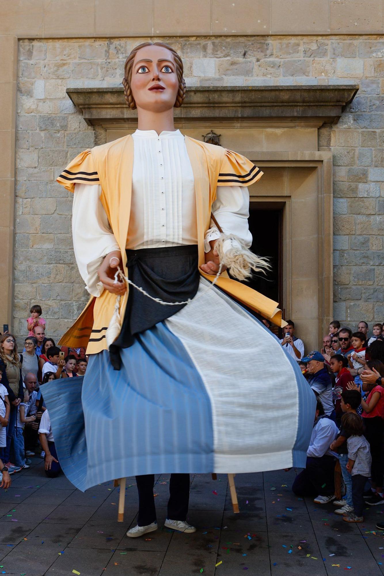 Fiestas de Villava | Despedida de la Comparsa de Gigantes