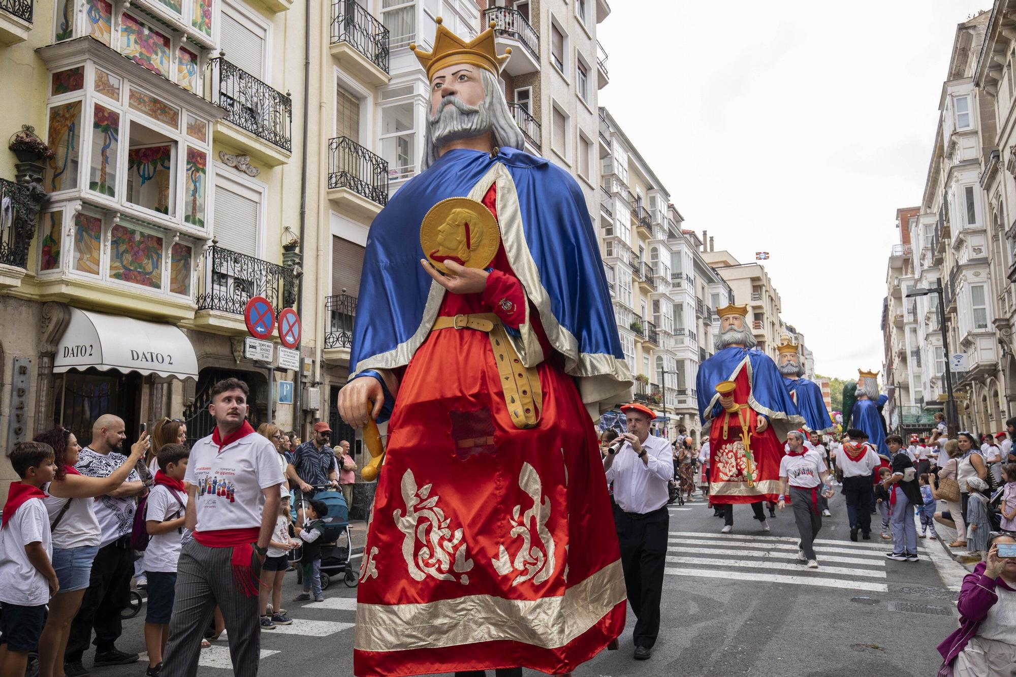 Comparsa de Cabezudos