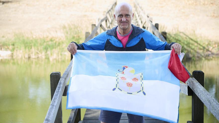 Óscar Arroyo escala a la cima del chupinazo en Zizur Mayor