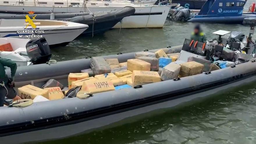 Intervenidas en Huelva cinco toneladas de hachís, dos narcolanchas y 2.000 litros de combustible