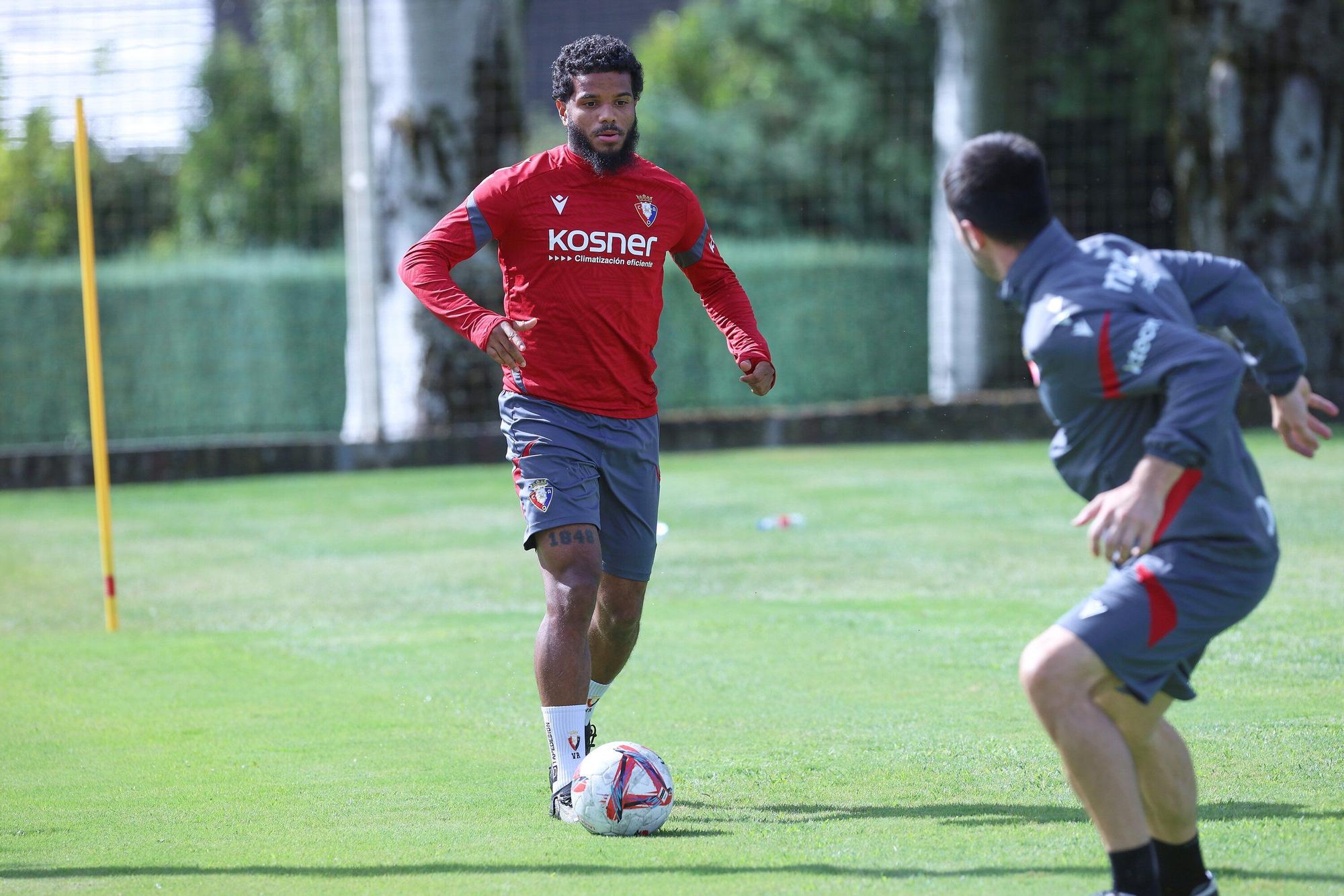 Fotos del entrenamiento de Osasuna (miércoles 10 de septiembre de 2025)