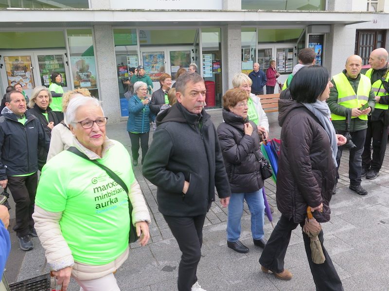 La marcha contra el cáncer de Urretxu y Zumarraga, en imágenes