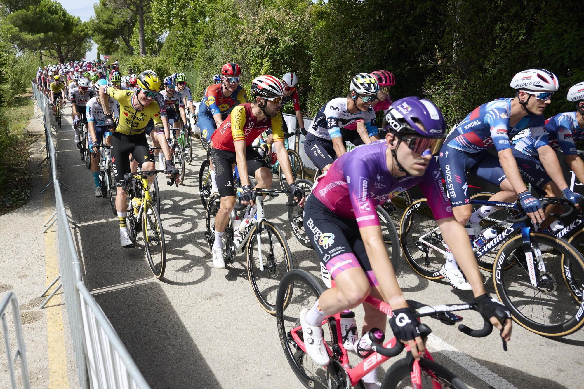 Fotos de la etapa navarra de La Vuelta 25 entre Sendaviva y Larra - Belagua