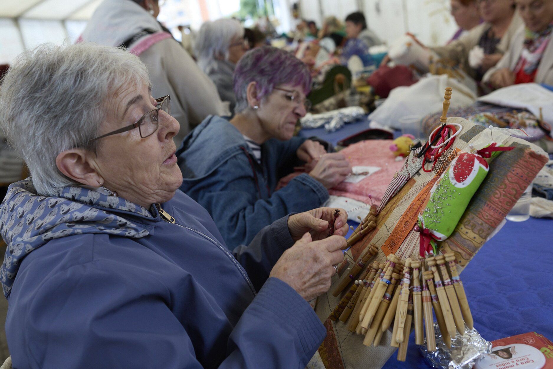 Fotos del encuentro de encajeras de bolillos en Berriozar