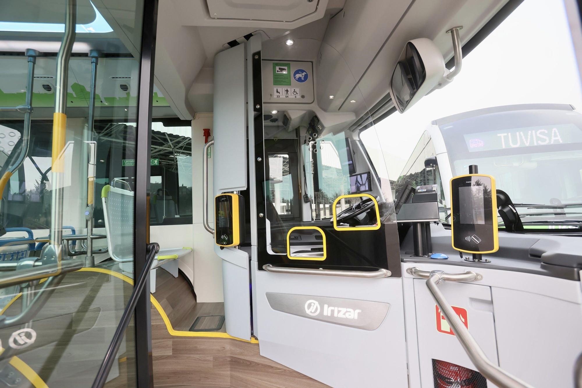 Dos nuevos autobuses eléctricos para Vitoria