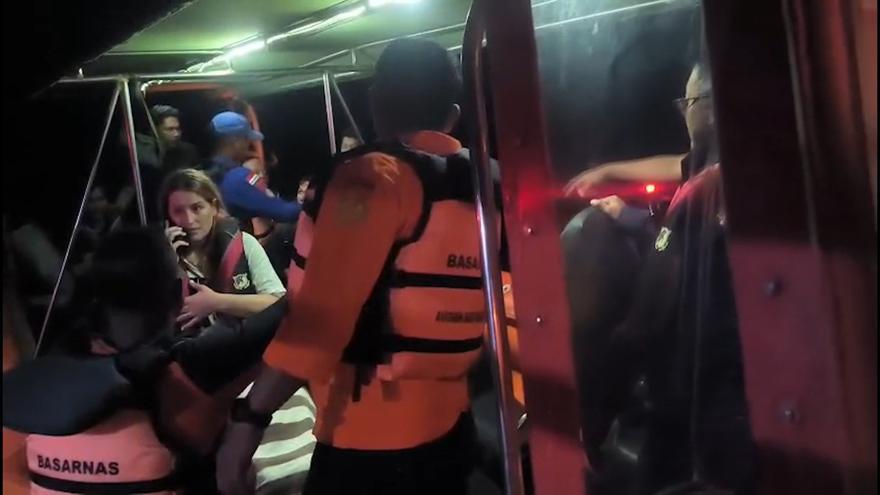 Una familia española de cuatro miembros desaparecida tras el naufragio de una embarcación en Indonesia