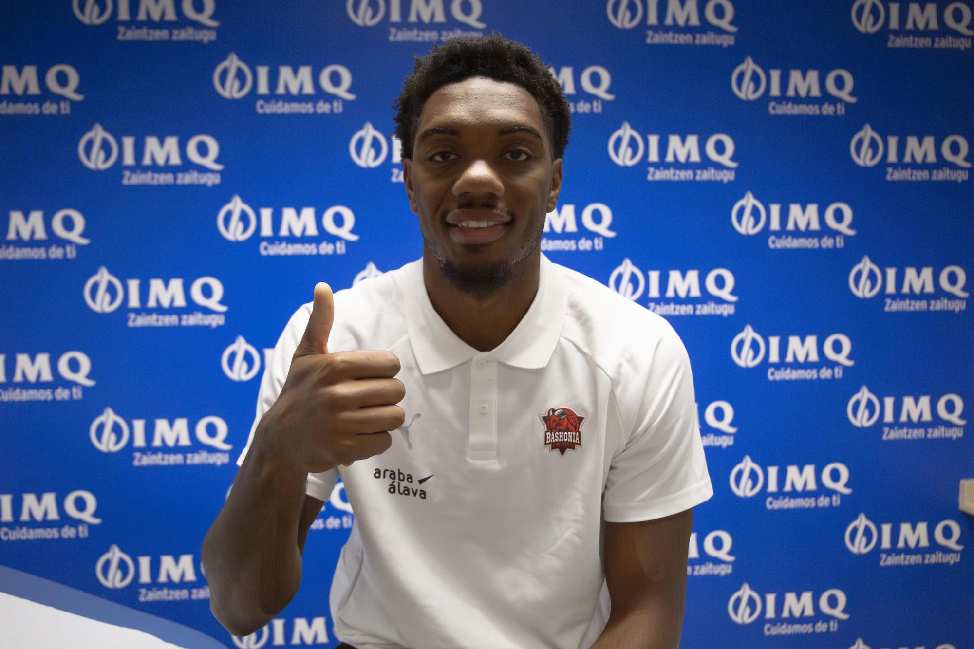 En imágenes: Reconocimiento médico Baskonia