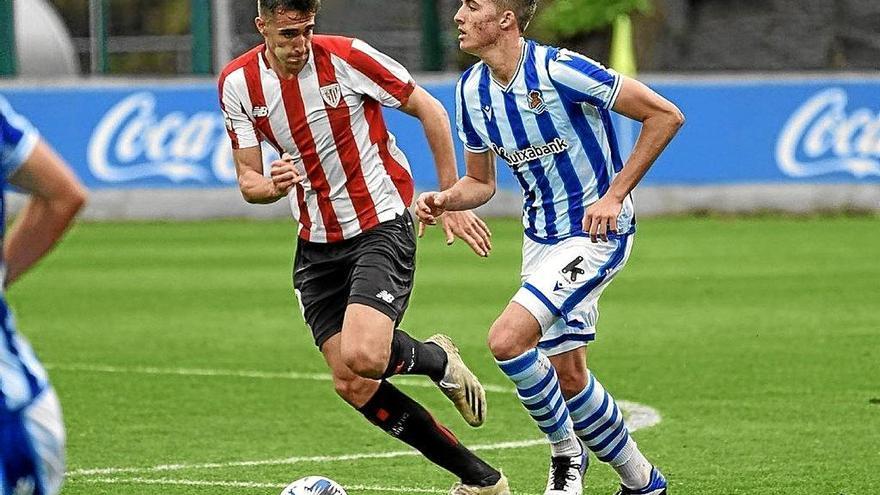 Al Bilbao Athletic le bastó su superioridad en el primer acto para llevarse el triunfo de Zubieta. Foto: R. S.