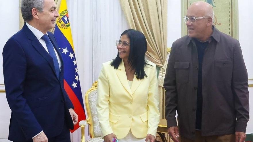 Delcy Rodríguez se querella contra Aldama por injurias
